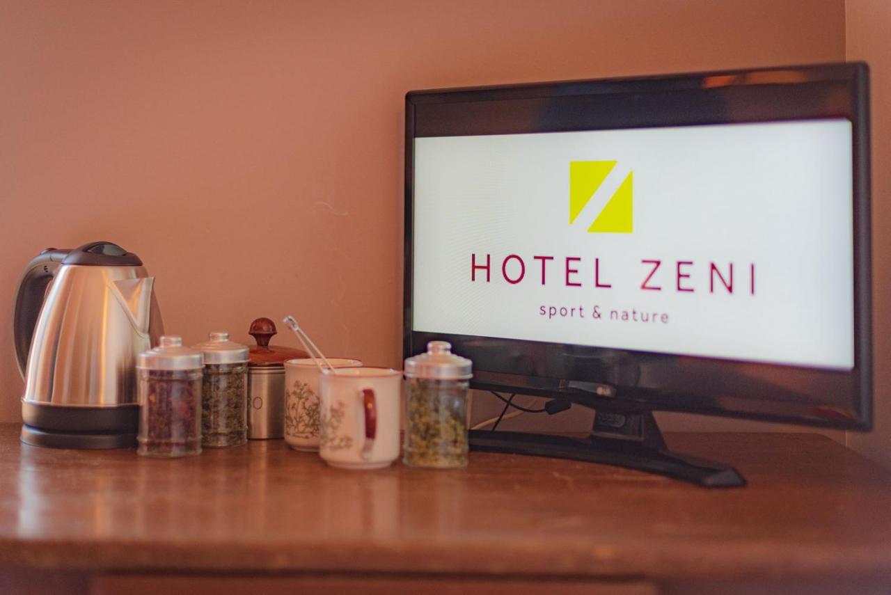 Hotel Zeni Brentonico Exteriér fotografie